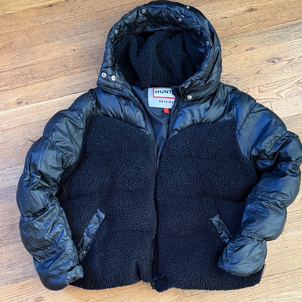 Hunter Women’s Black Puffer Coat